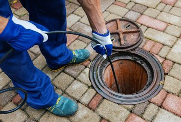 Top Sewer Cleaning Services Near Elyria for Clear Drains.